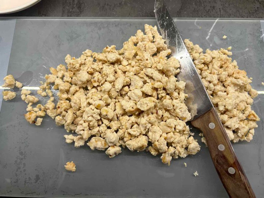 ساطوری کردن گوشت :