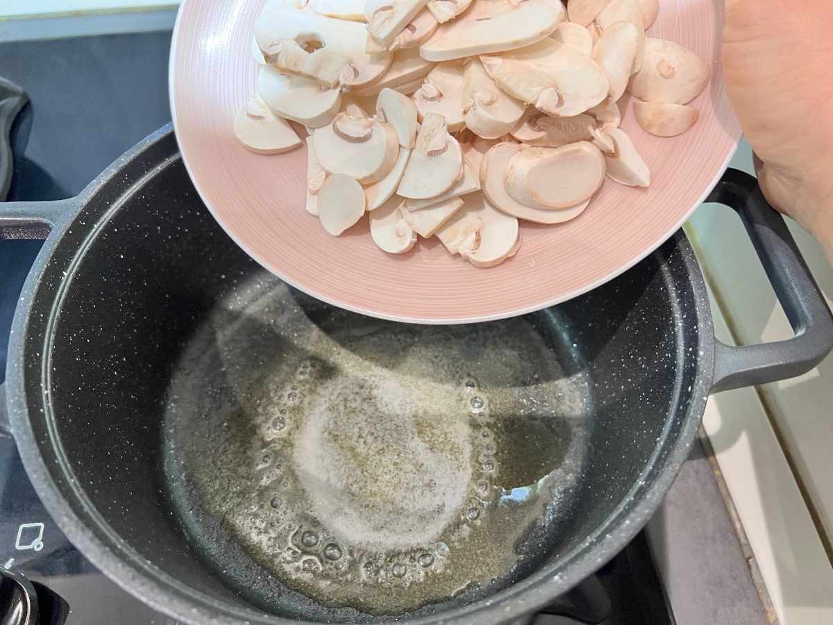 تهیه سس قارچ